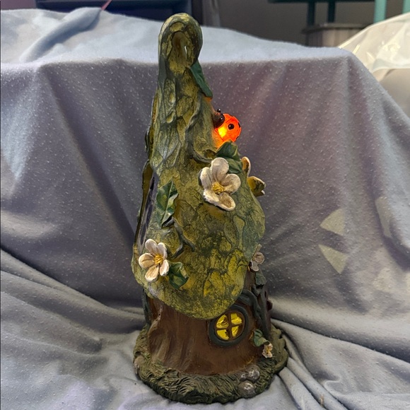 Whimsical Fairy House &Green Roof with Brown Base-figurine - Picture 3 of 6